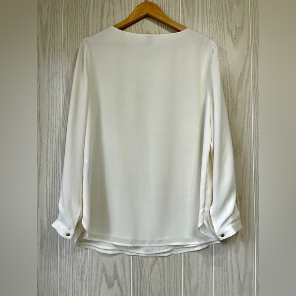 Black Label by Chicos Ivory Stunning Blouse Size 2 or LARGE 12 EUC - Picture 4 of 5